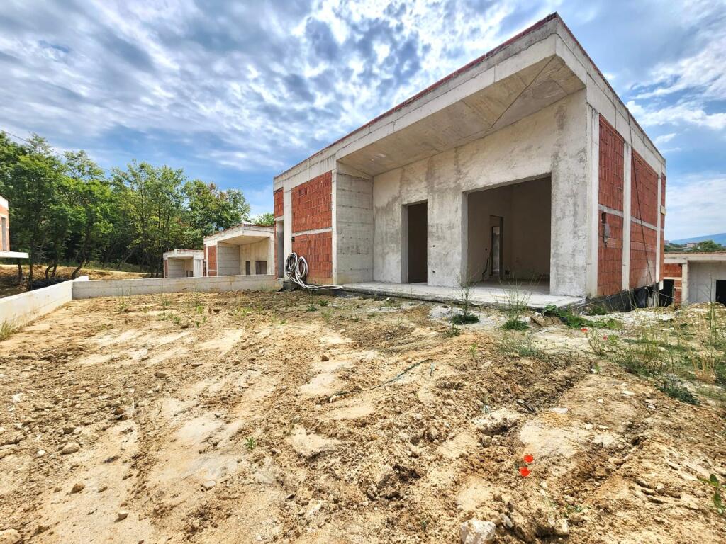 IN VENDITA: VILLA a 📍Mullet (Res. Green Field) Sup: 203m² &amp; 386m² Terreno (5 Stanze Totali)