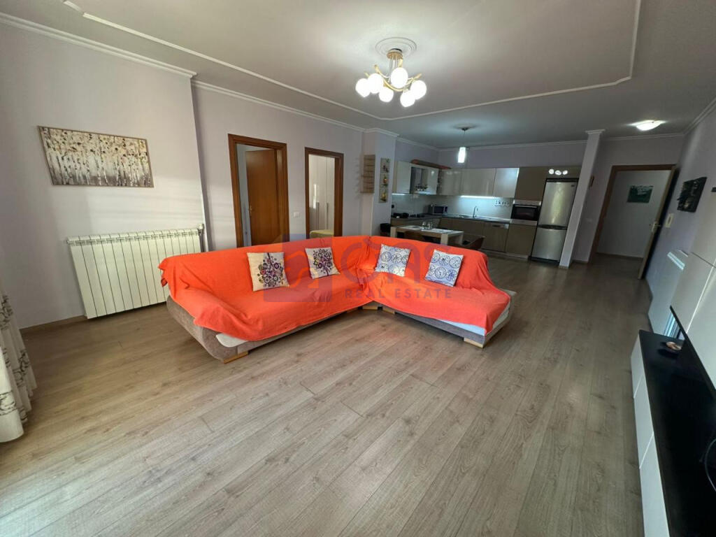 For rent 2+1+2 apartment on Elbasan Street