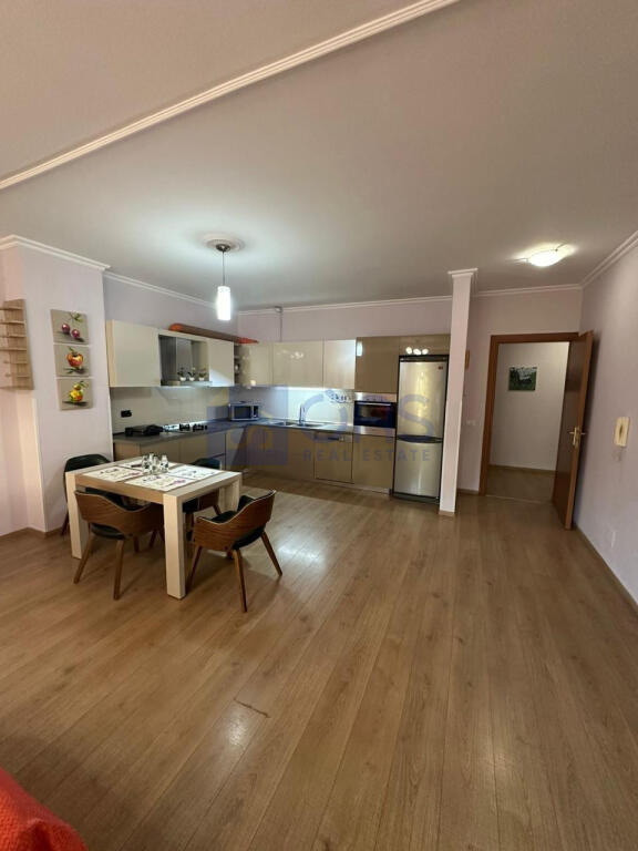 For rent 2+1+2 apartment on Elbasan Street
