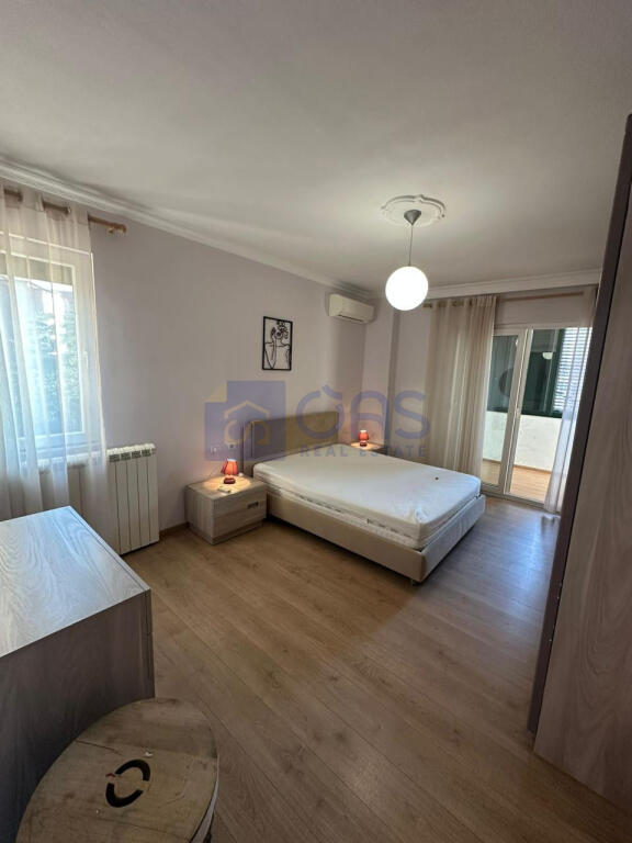 For rent 2+1+2 apartment on Elbasan Street