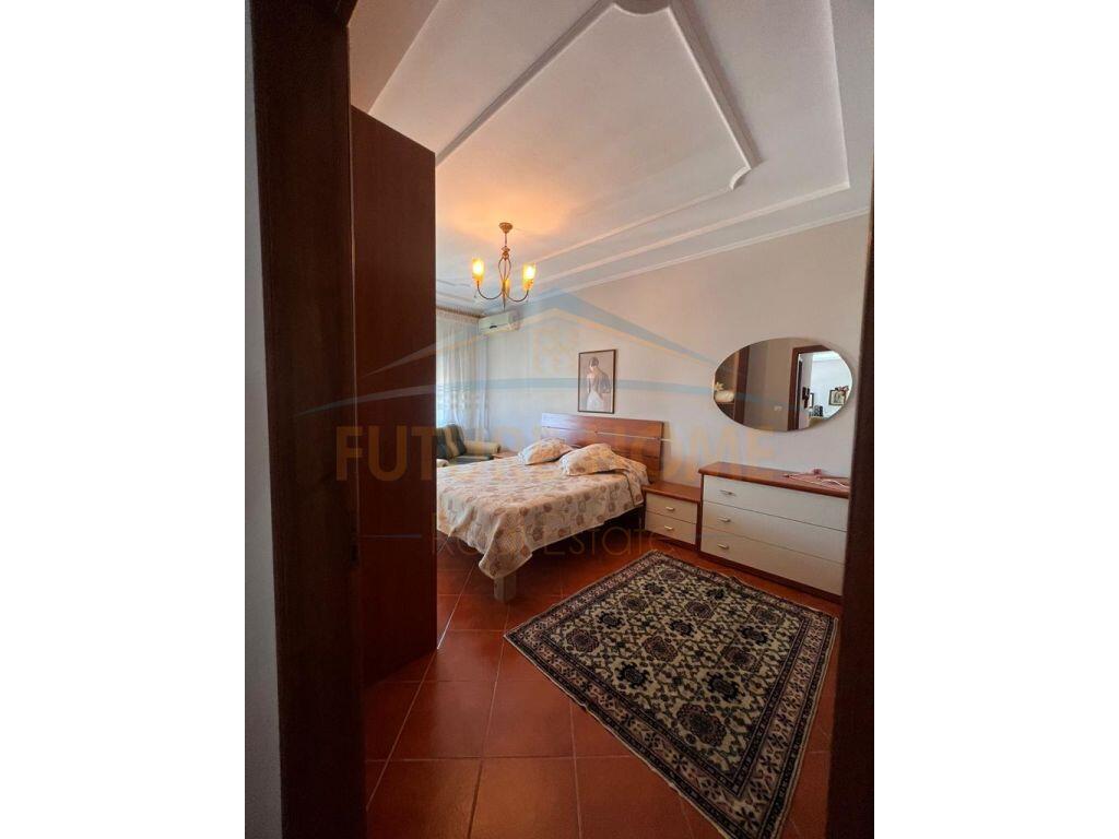 Qera apartament 2+1+2, 21 dhjetori (jepet edhe për Airbnb)