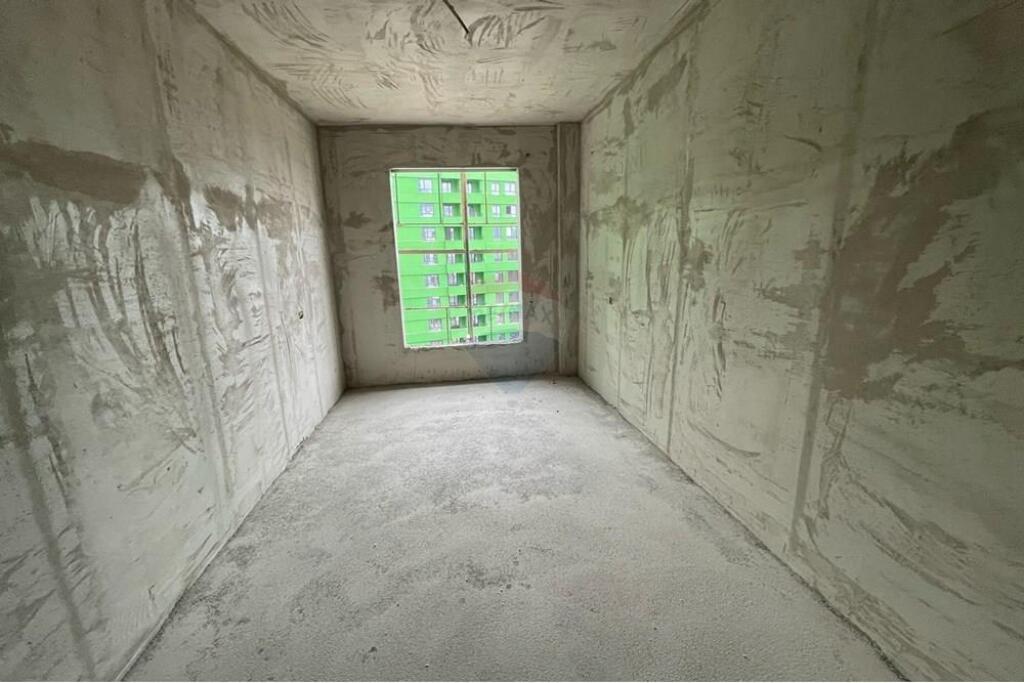 Shitet apartament 3+1+2 tek 5 Maji!
