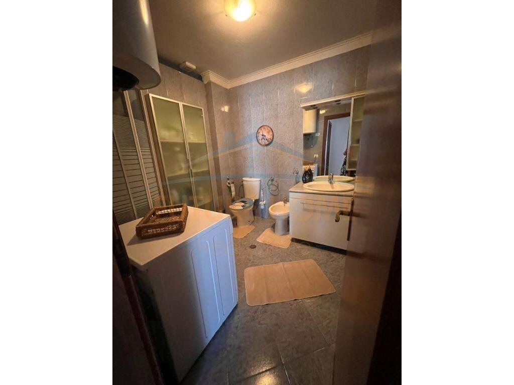 Qera apartament 2+1+2, 21 dhjetori (jepet edhe për Airbnb)