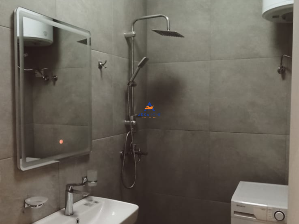 SHITET APARTAMENT 2+1+BALLKON "RRUGA DRITAN HOXHA, LAPRAKE"