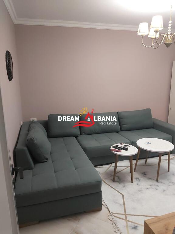 1+1 apartment for rent on Rruga e Elbasanit near Osman Myderizi school (ID 4219437).