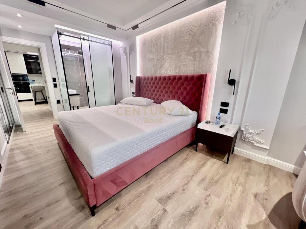 In vendita Appartamento 2+1+2 a Saranda – Vista Magica sul Mare!