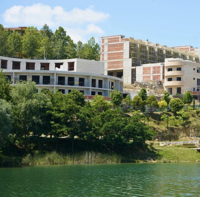 For sale villa at Swan Lake Residence nr Farke