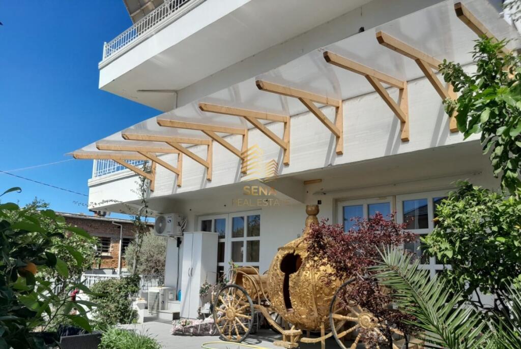 Affitto, villa a 3 piani, Scuola Unita
