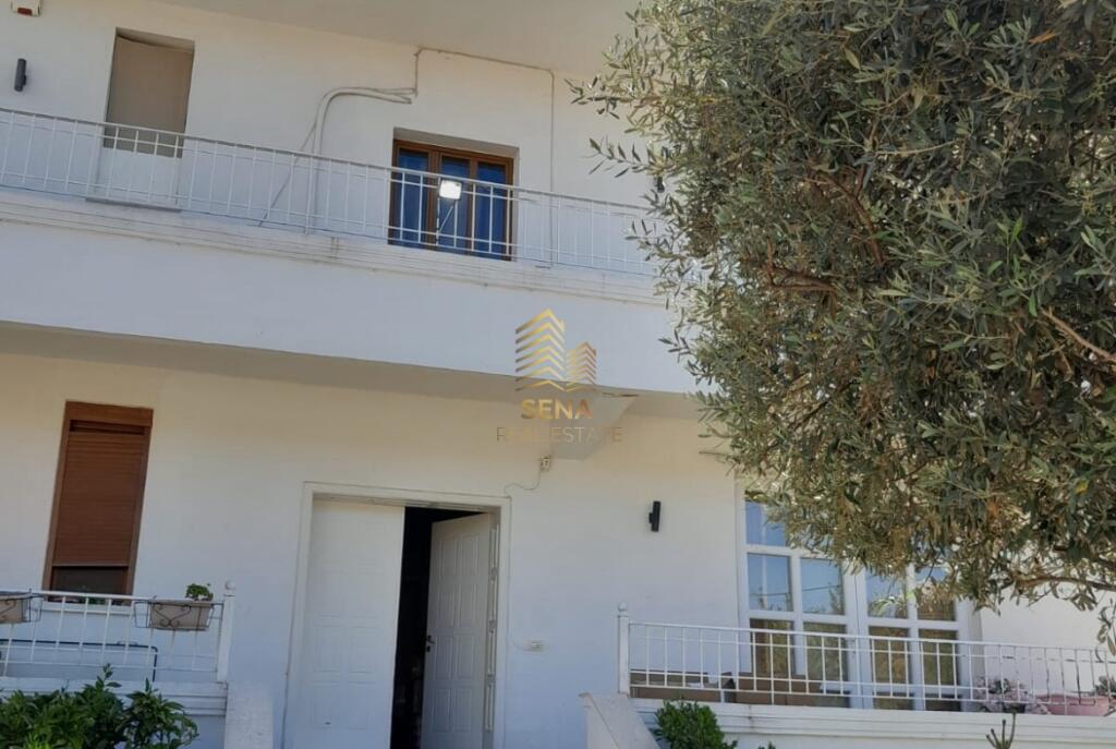 Affitto, villa a 3 piani, Scuola Unita