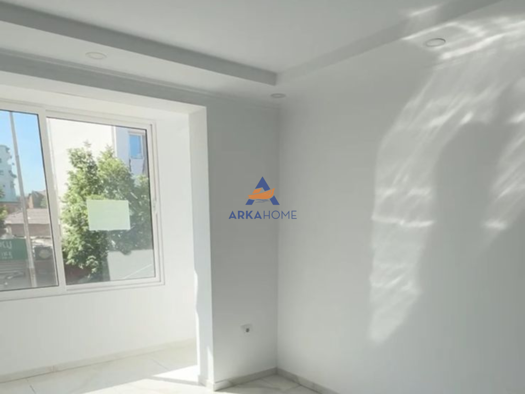 APARTAMENT ME QERA 2+1+BODRUM TE "RRUGA DIBRES".