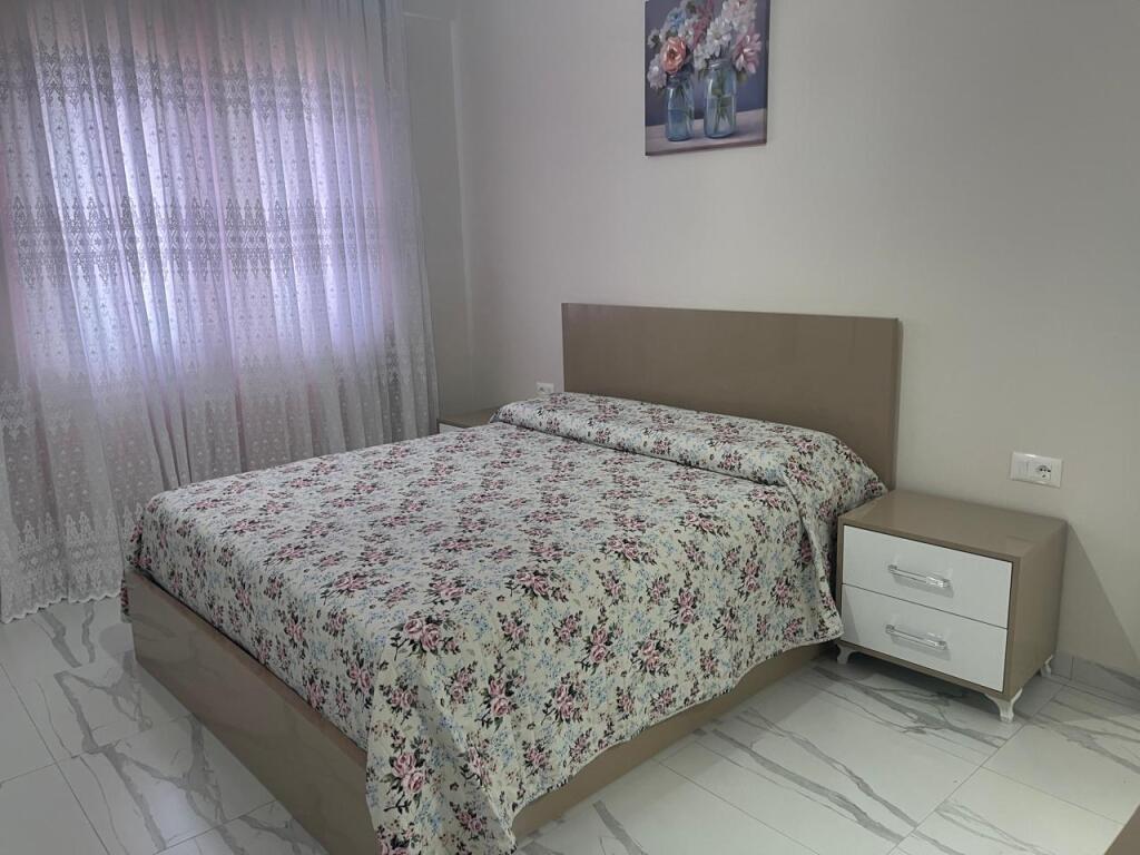 2+1 apartment for rent at Fusha e Aviacionit