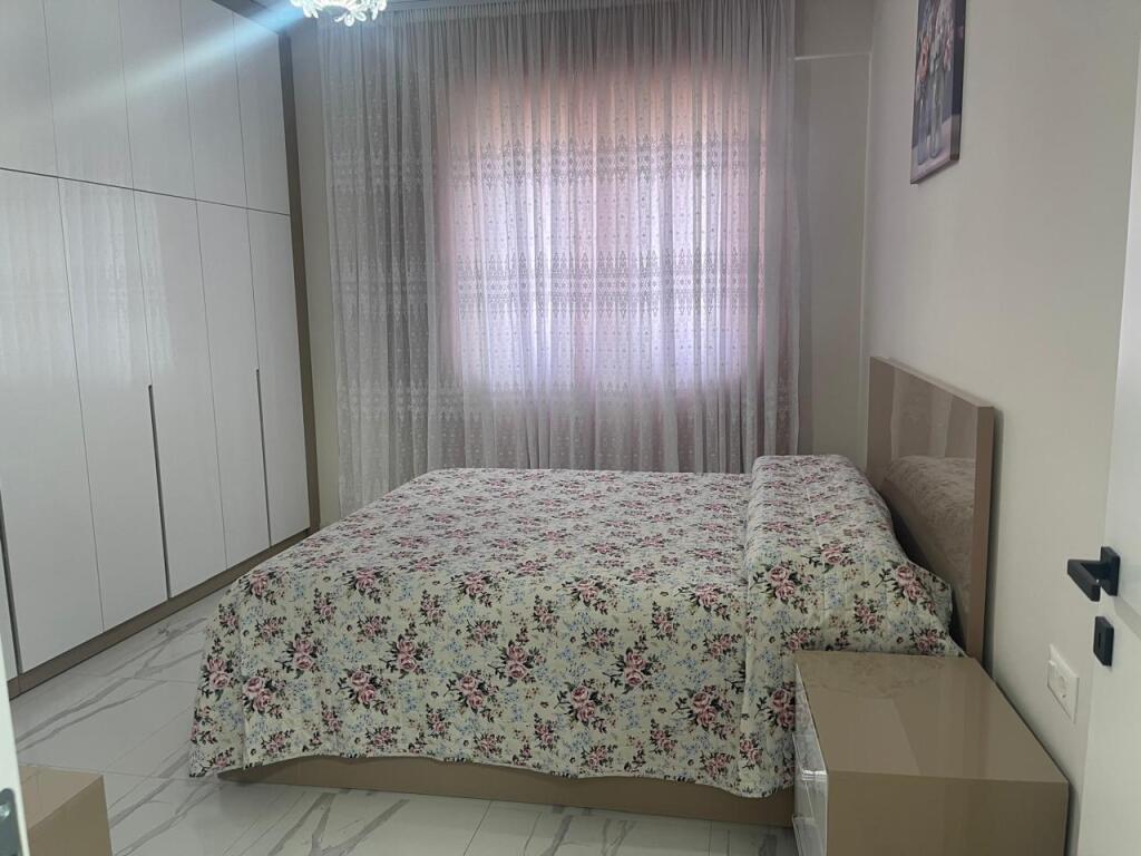 2+1 apartment for rent at Fusha e Aviacionit