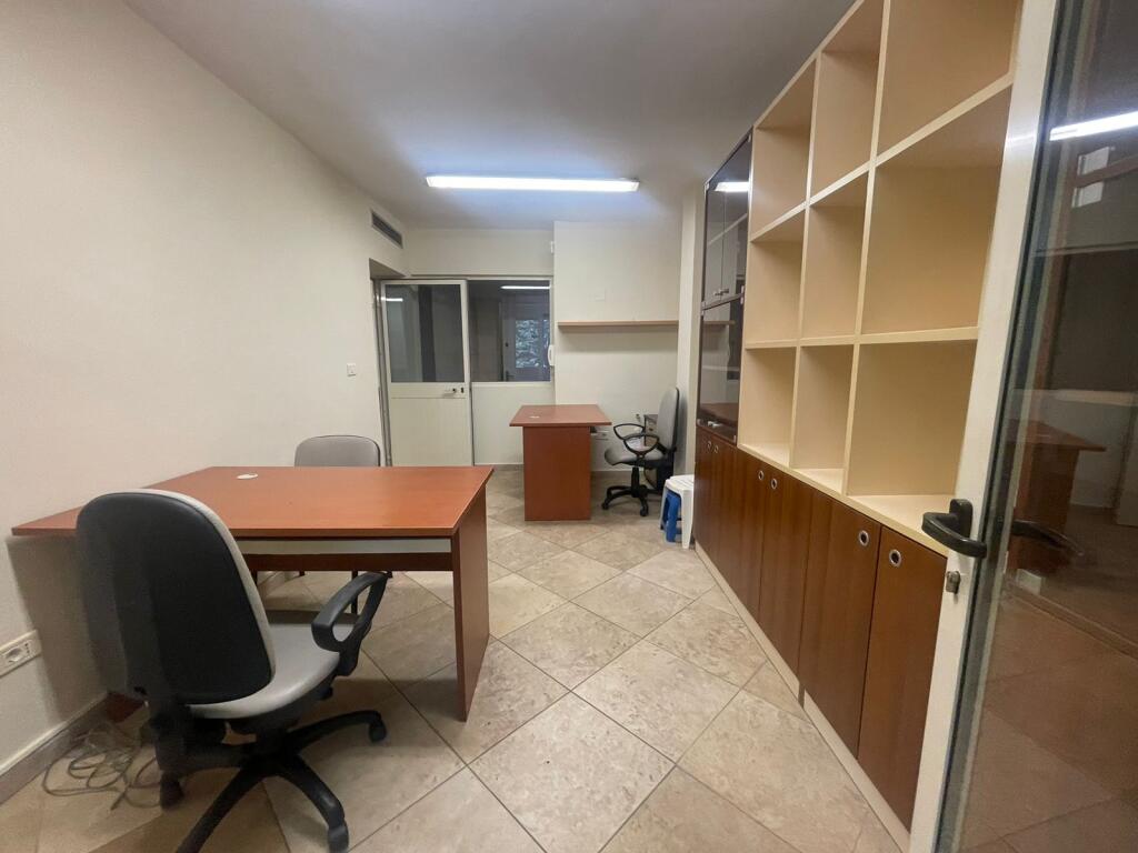 ZYRE ME QIRA ISH EKSPOZITA 600
