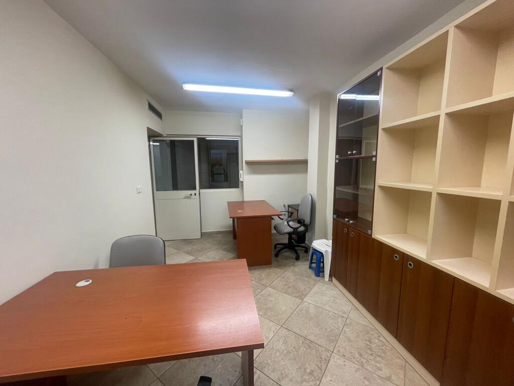 ZYRE ME QIRA ISH EKSPOZITA 600