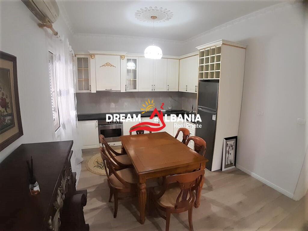 2+1 apartment for rent on Kavaja Street near the Catholic Church in Tirana (ID 42214310)