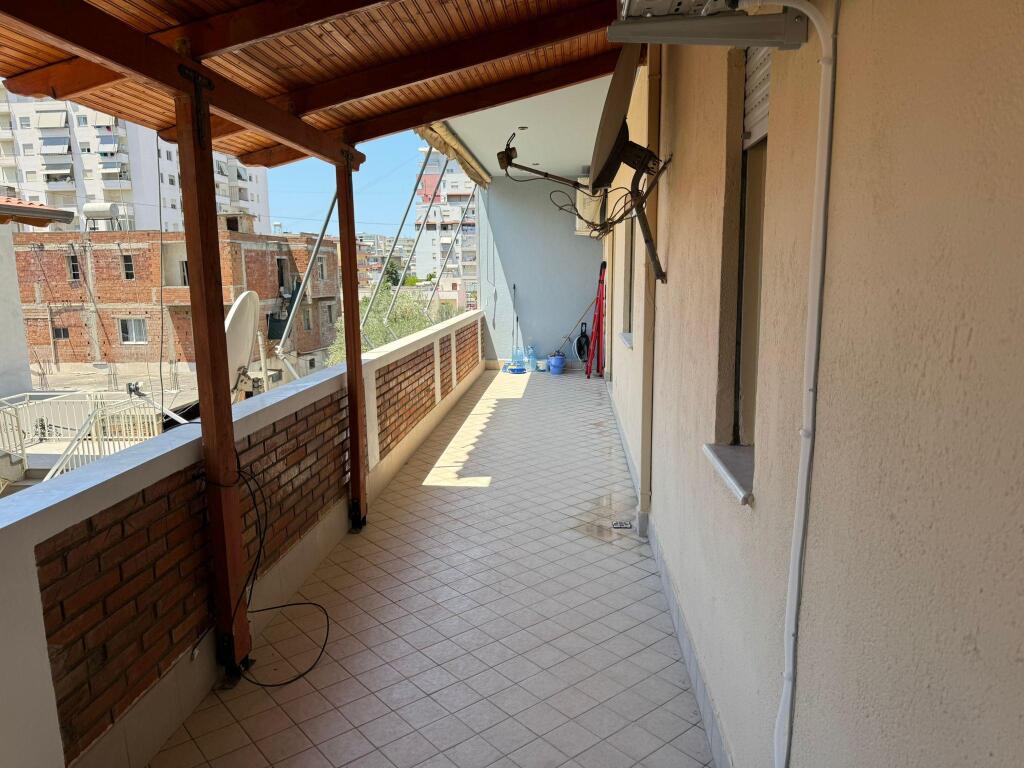 Appartamento in affitto a Vlora – Via Fejzo Mema