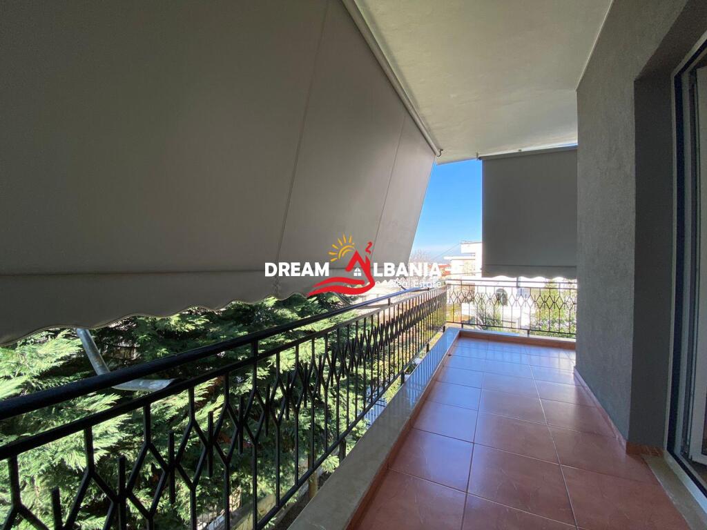 Super villa di 3 piani in affitto in Via Elbasan nelle Ville Americane (ID 4251259).