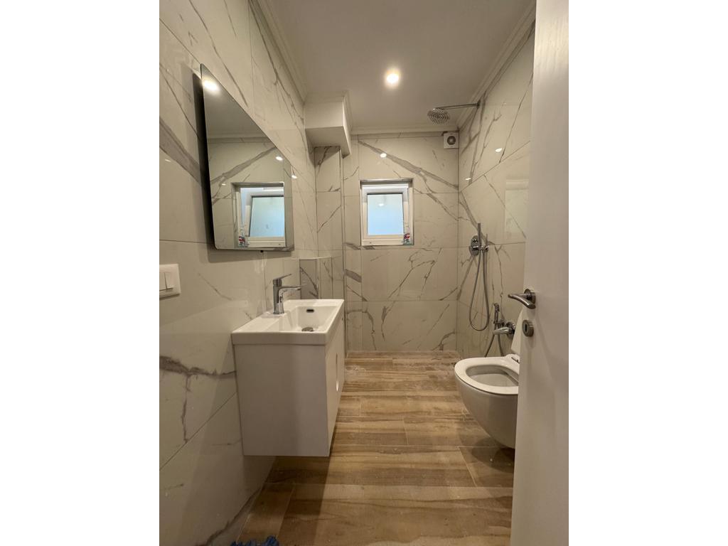 Shitet, Apartament 1+1 dhe Garsoniere