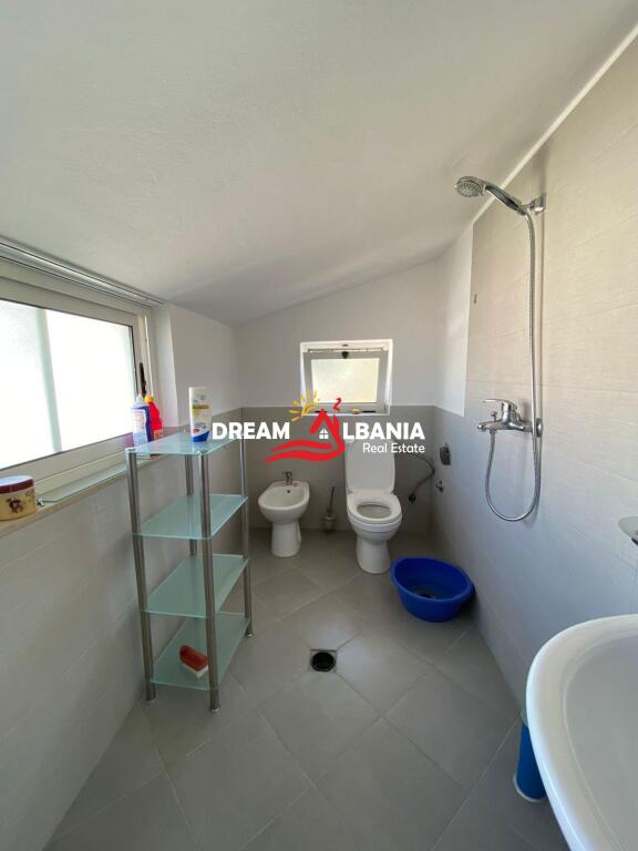 Super villa di 3 piani in affitto in Via Elbasan nelle Ville Americane (ID 4251259).