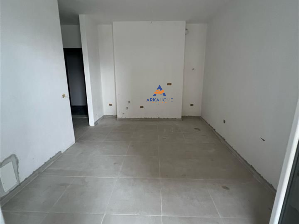 SHITET APARTAMENT 1+1+BALLKON "KOMPLEKS UNIVERS CITY TIRANE" 68.000 EURO.