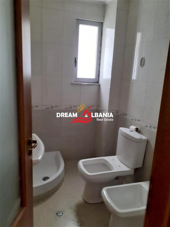 Appartamento 2+1 in vendita a Tufina vicino alla Scuola “Vellazerimi” a Tirana (ID 41211059)