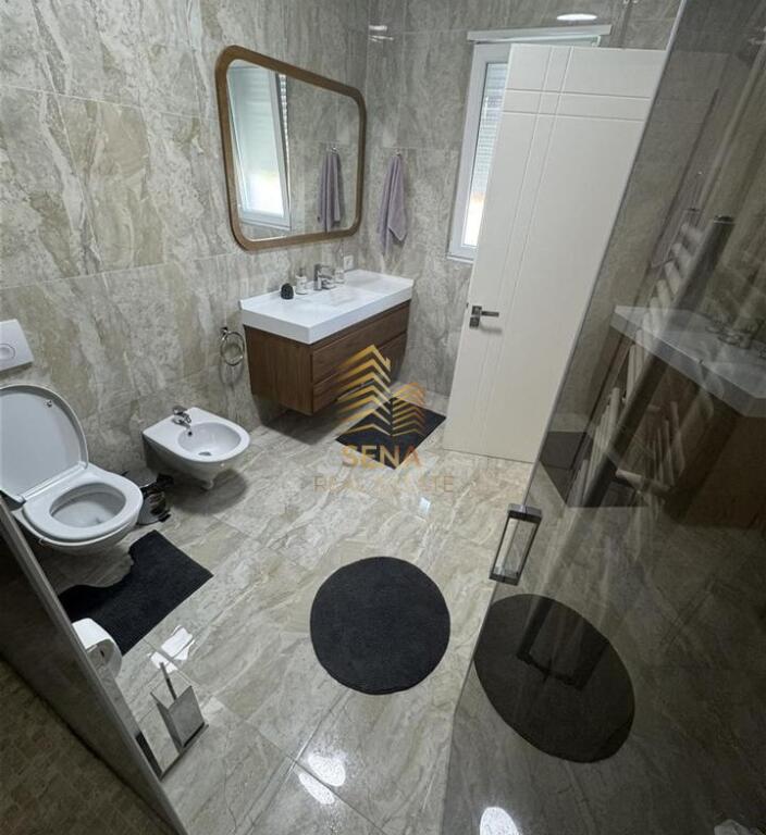 Qira, Vile 2 kateshe, Laknas , prane Univers City 1500 Euro/muaj