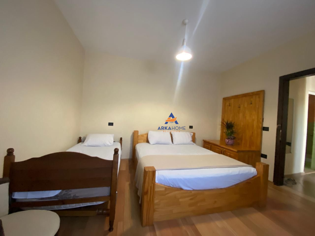 AFFITTASI APPARTAMENTO 1+1+BALCONE "VIA ELBASAN, VICINO VILA PARK HOTEL" 600 EURO.