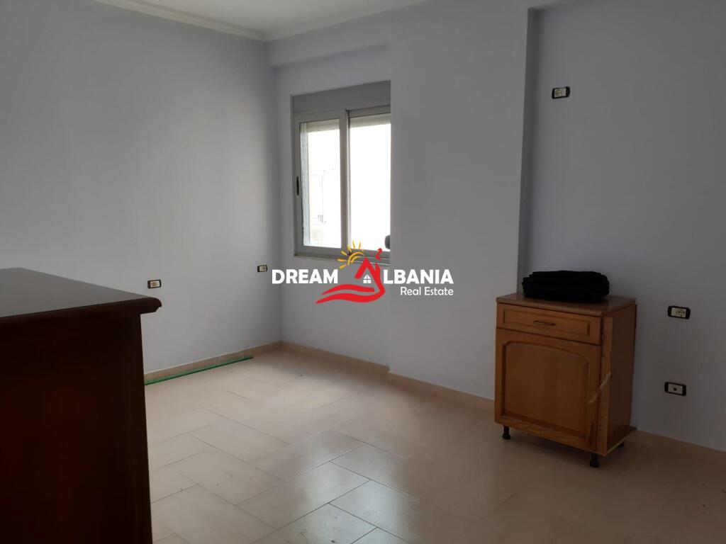 Appartamento 2+1 in vendita a Tufina vicino alla Scuola “Vellazerimi” a Tirana (ID 41211059)