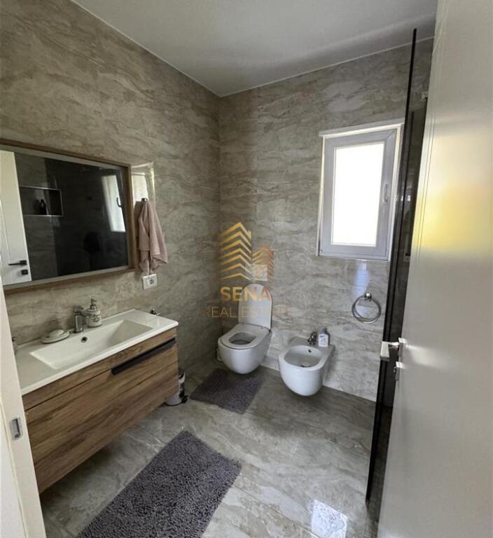 Qira, Vile 2 kateshe, Laknas , prane Univers City 1500 Euro/muaj