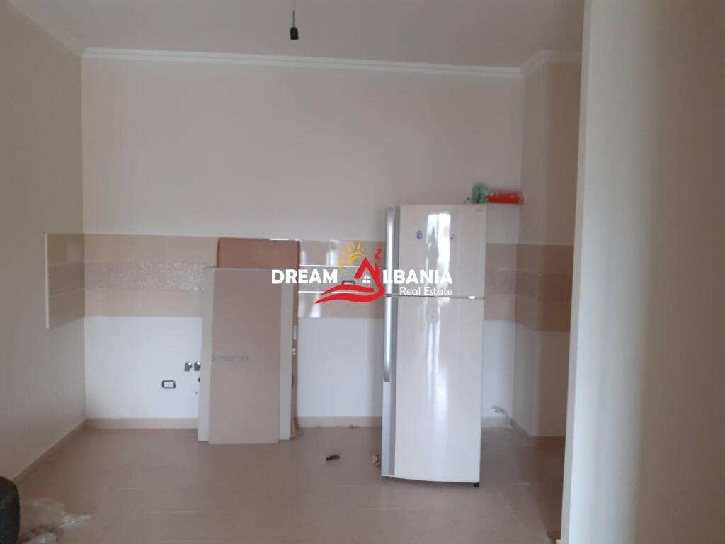 Appartamento 2+1 in vendita a Tufina vicino alla Scuola “Vellazerimi” a Tirana (ID 41211059)