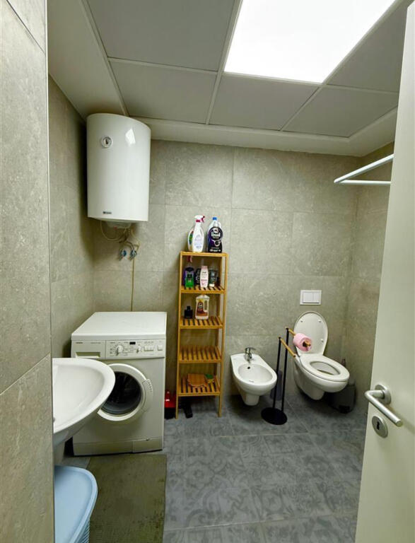 Apartament luksoz 2+1+2 me qera Fiori di bosko (750Euro)