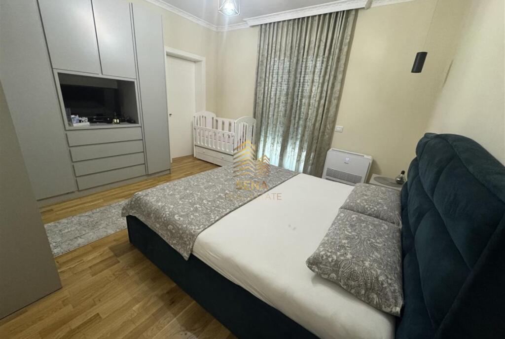 Qira, Vile 2 kateshe, Laknas , prane Univers City 1500 Euro/muaj