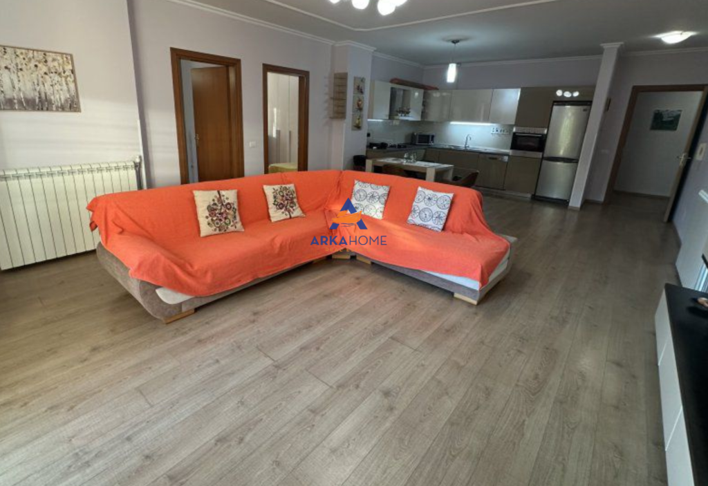APPARTAMENTO IN AFFITTO 2+1+BALCONE "VICINO ALLA MOSCHEA DI TABAKAVE" 650 EURO.
