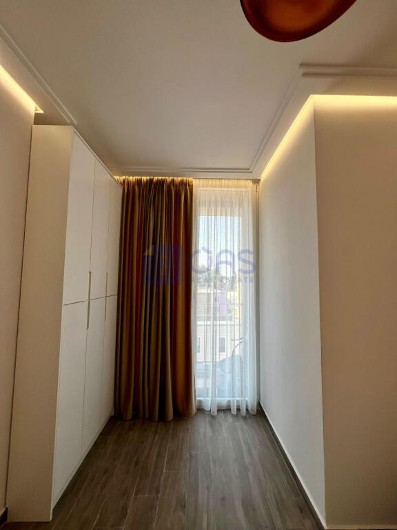Apartment 2+1 for rent at Rruga Riza Cerova