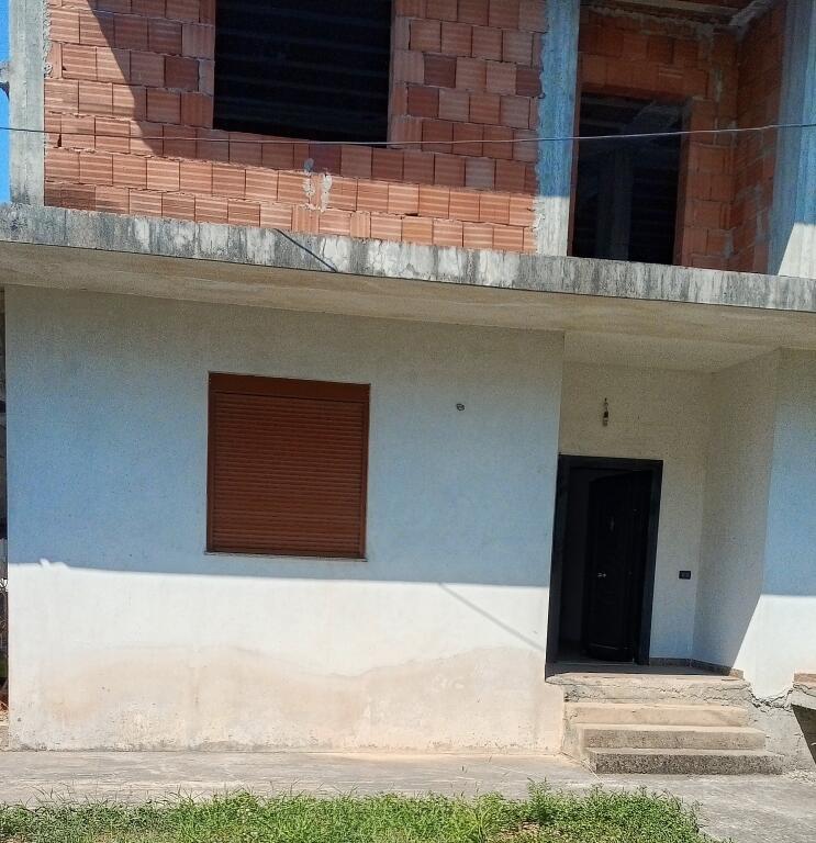 HOUSE FOR SALE IN KAMEZ