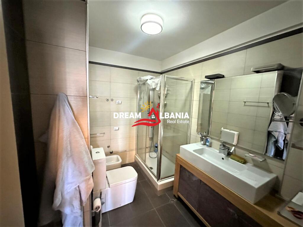 Shitet super apartament 2+1+2 tek Zogu i Zi prane Kryqit te Kuq (ID 41211367)