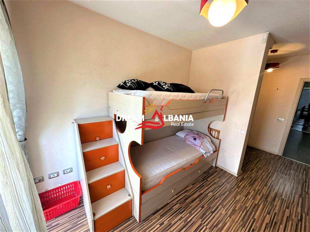 Shitet super apartament 2+1+2 tek Zogu i Zi prane Kryqit te Kuq (ID 41211367)