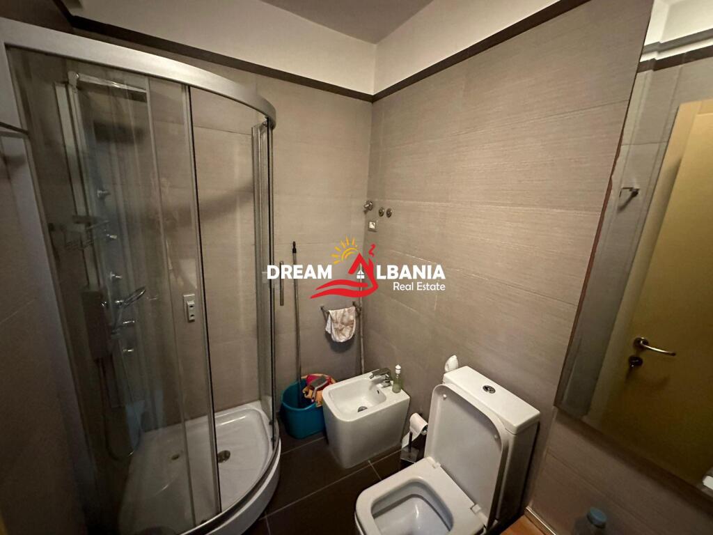 Shitet super apartament 2+1+2 tek Zogu i Zi prane Kryqit te Kuq (ID 41211367)