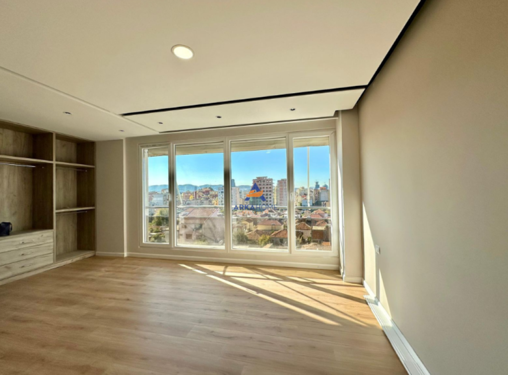 SHITET APARTAMENT 3+1+2BALLKONE "PRANE XHAMLLIKUT" 260.000 EURO.