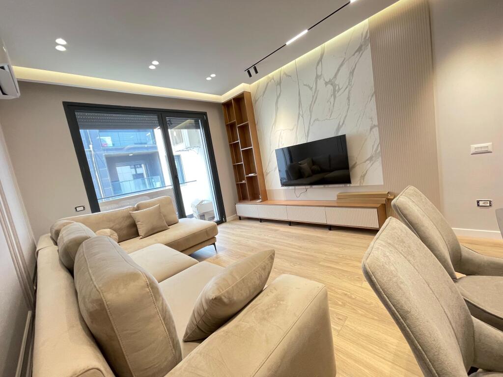 We offer for Rent 1+1 Apartment at Liqeni i Thate!