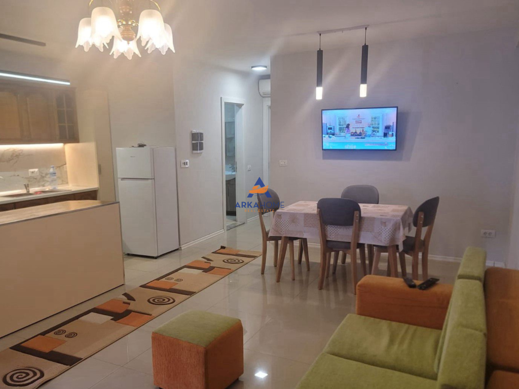 SHITET APARTAMENT 2+1+VERANDE "TEK KOMPLEKSI MALEZJAN" 160.000 EURO.