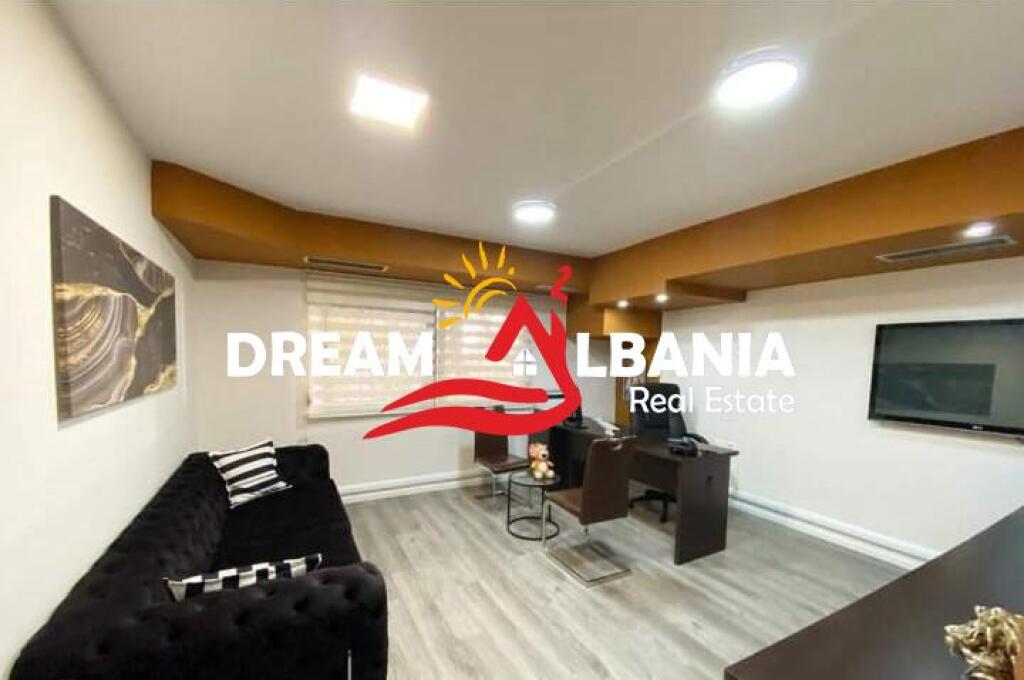 Commercial/Office Space for Sale near Willson Square, in Tirana (ID 4161090)