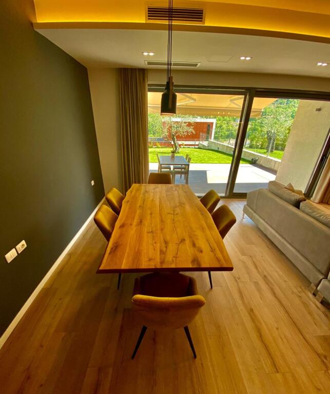 Super 2-Storey Villa for Rent near TEG (1300 Euro