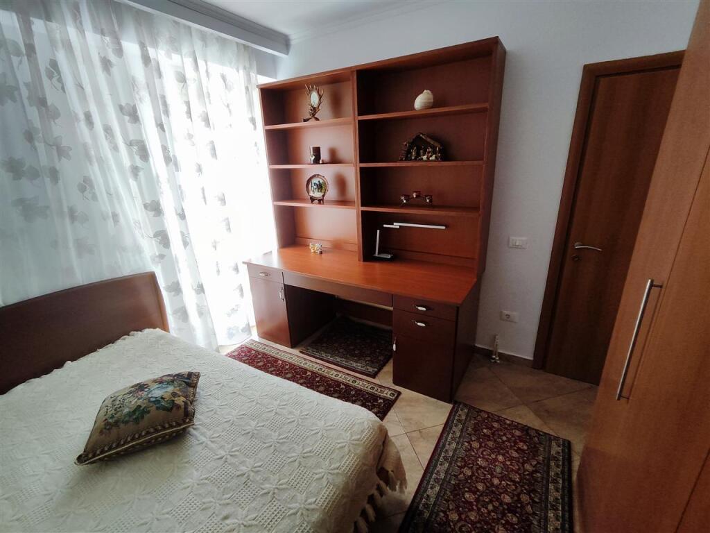 Apartment 2+1+garage for rent at Deliorgji