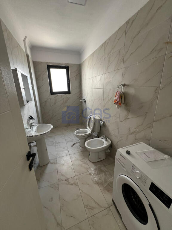 Jepet me qera apartament 2+1 ne Kamez rrethi i Ullirit