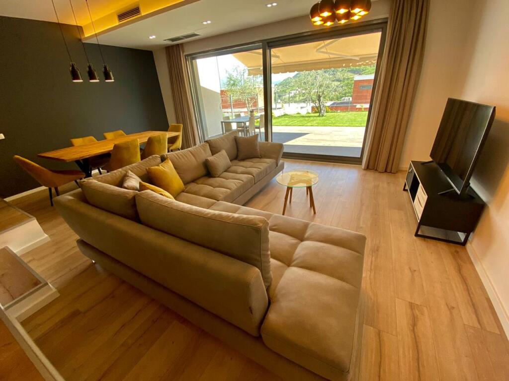 Super 2-Storey Villa for Rent near TEG (1300 Euro