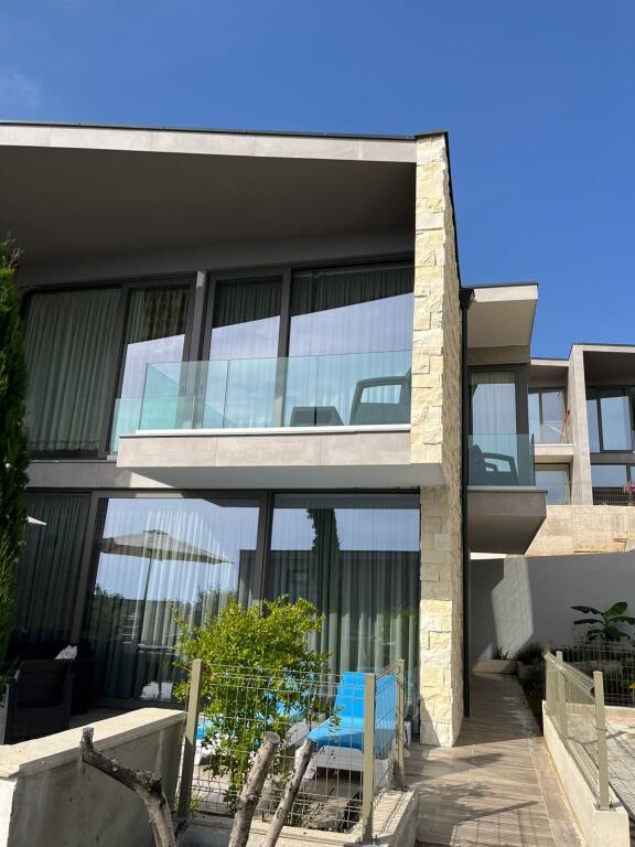 Vile Per Shitje Tek Olea Residence