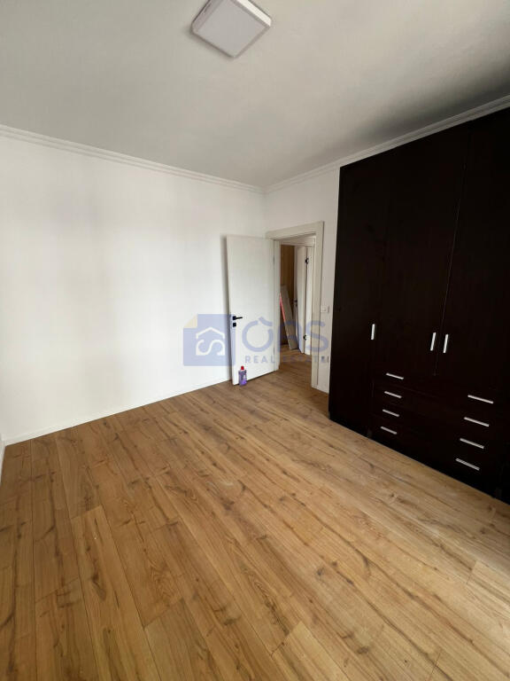 Jepet me qera apartament 2+1 ne Kamez rrethi i Ullirit