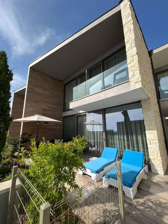 Vile Per Shitje Tek Olea Residence
