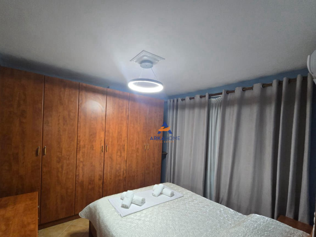 AFFITTASI APPARTAMENTO 2+1+BALCONE "TE QENDRA CONDOR" 550 EURO